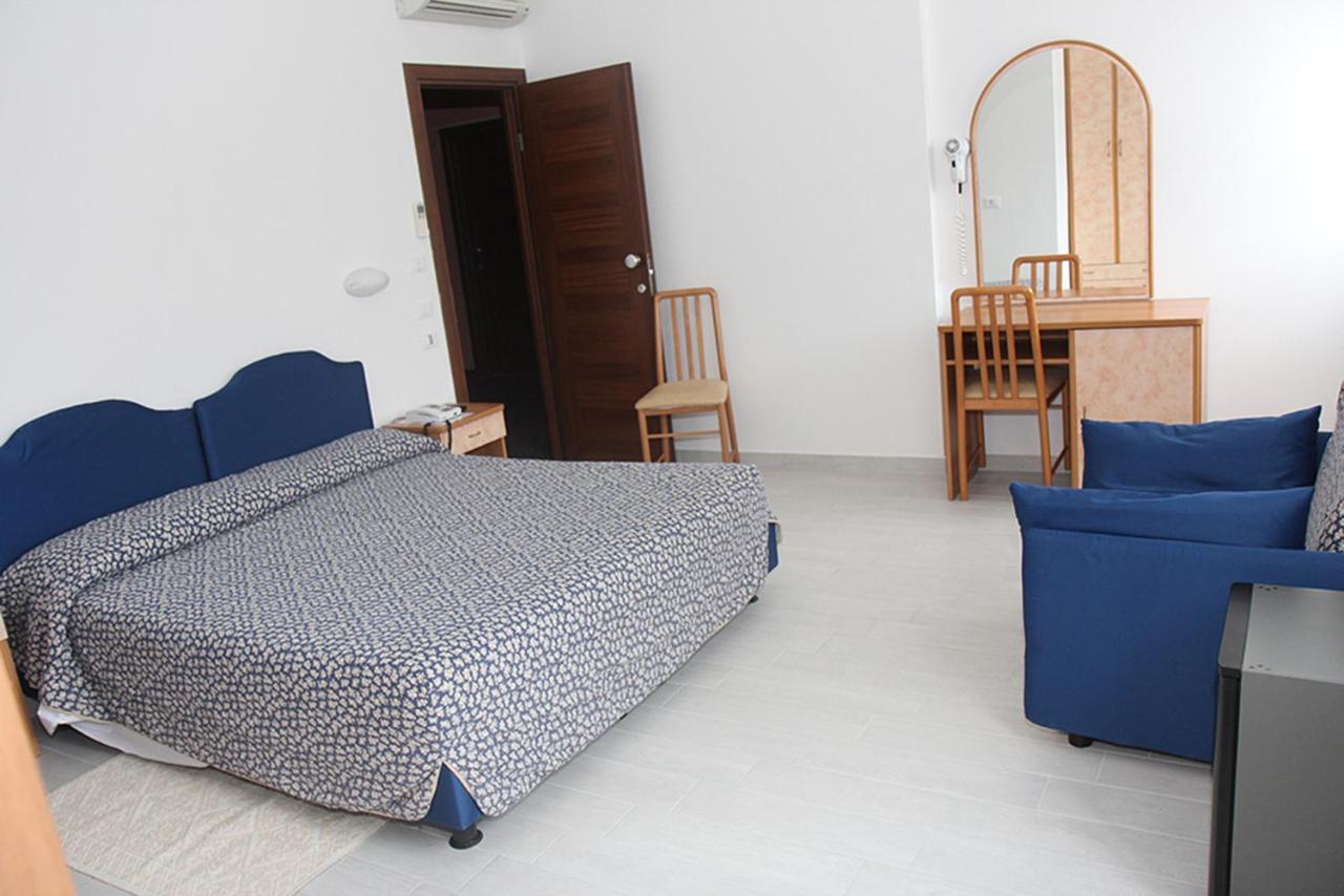 Hotel Cristallo Ріоло-Терме Екстер'єр фото
