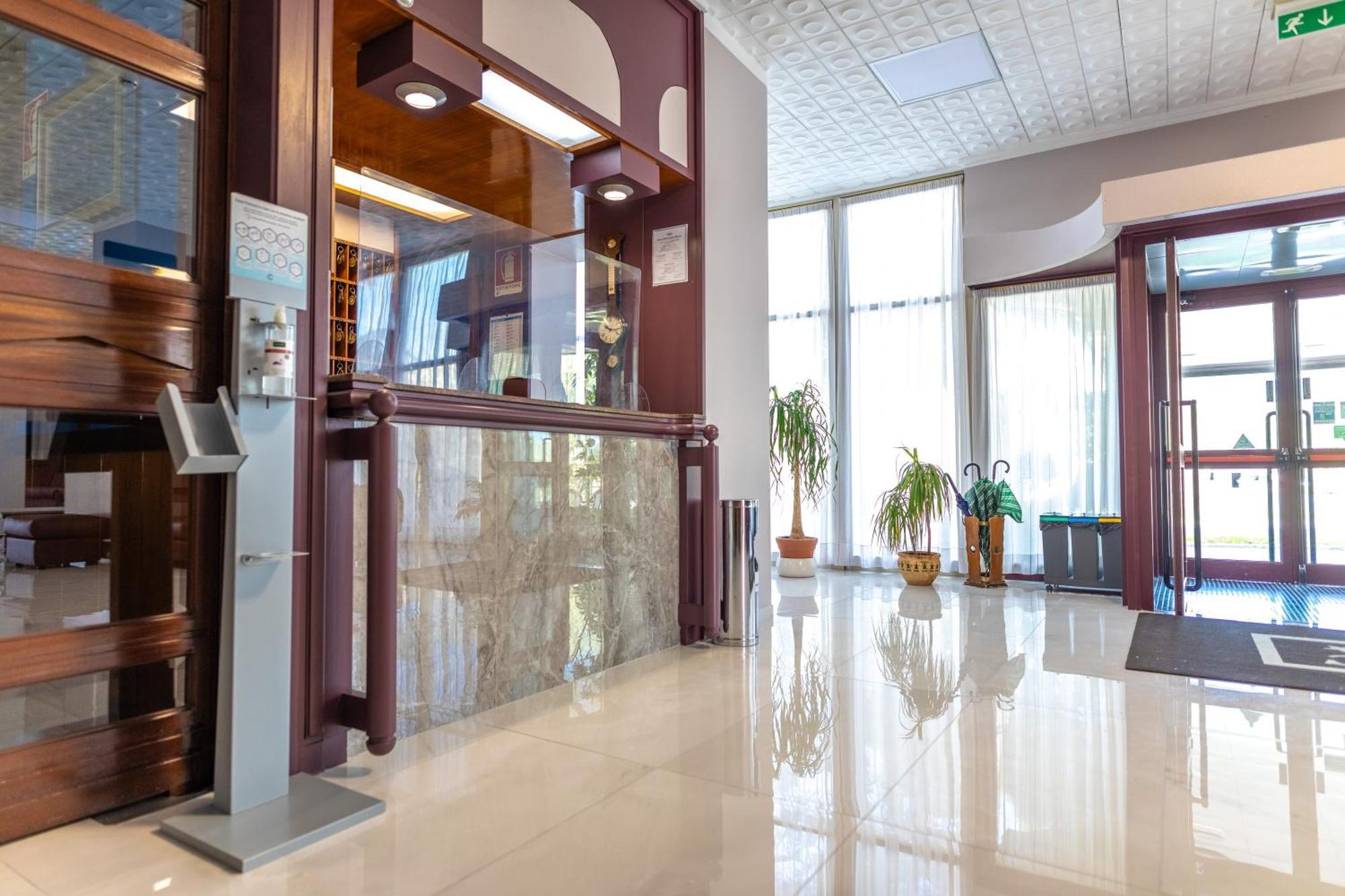 Hotel Cristallo Ріоло-Терме Екстер'єр фото