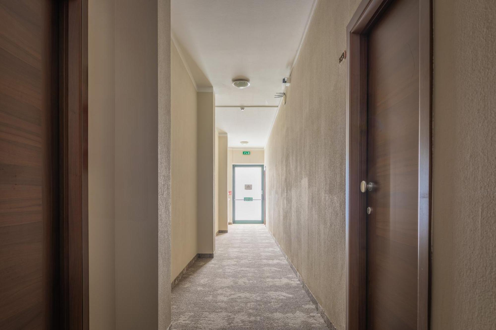 Hotel Cristallo Ріоло-Терме Екстер'єр фото