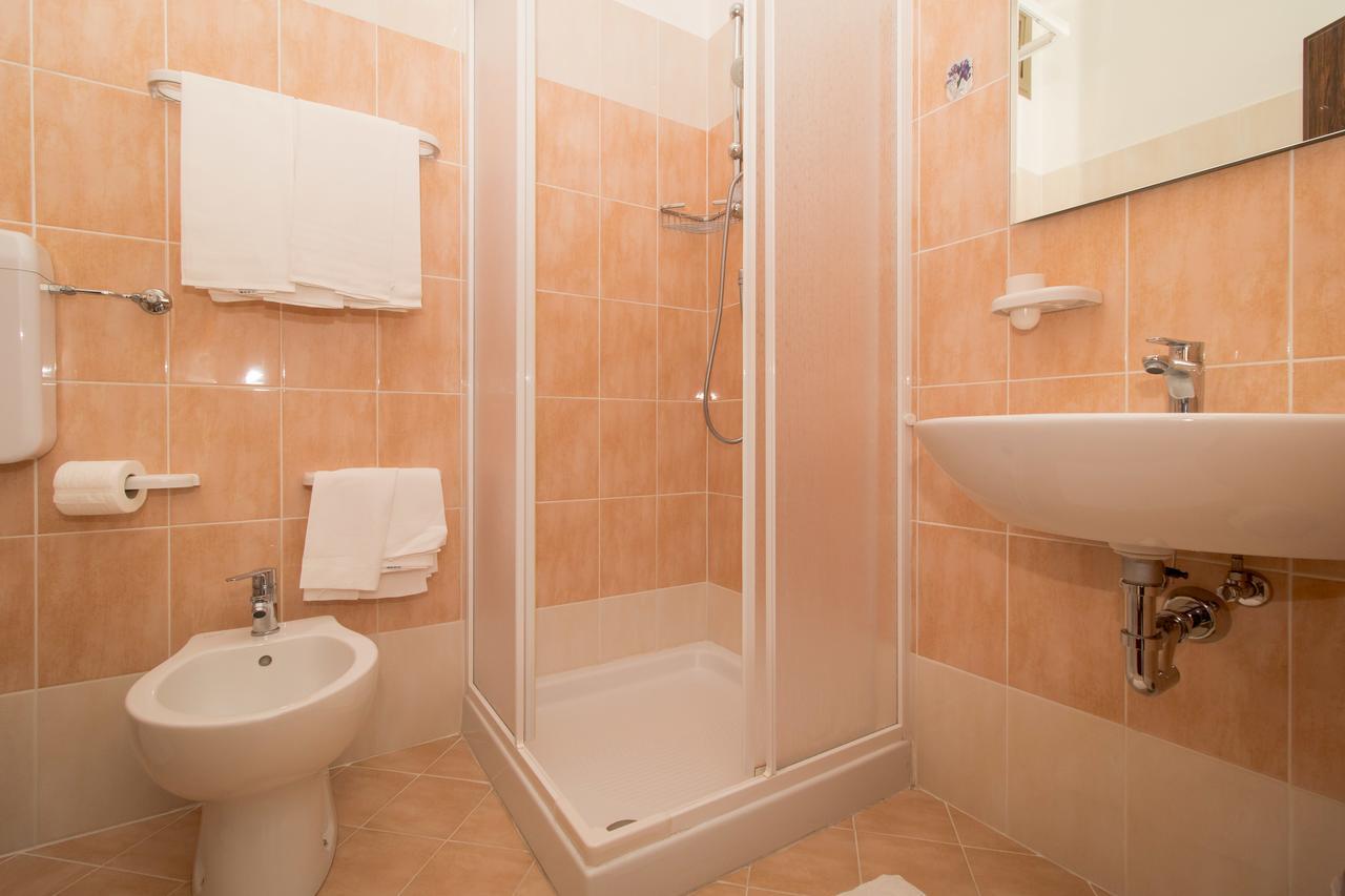 Hotel Cristallo Ріоло-Терме Екстер'єр фото